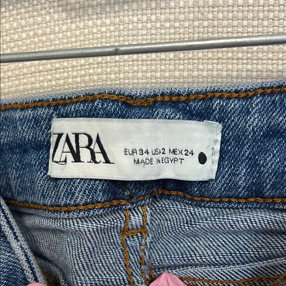 Zara Blue High Rise Jeans - Picture 2 of 4
